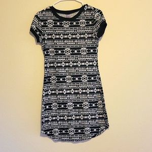 No boundaries size S Aztec dress